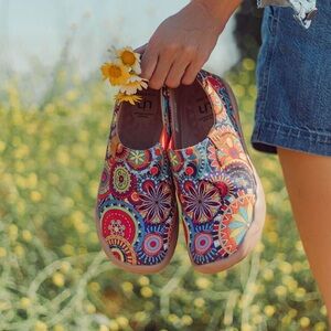 UIN Blossom Toledo Shoes Womens Sz 8